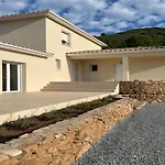 L'esquirol With View And Pool 別荘 Roquebrun