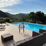 L'esquirol With View And Pool