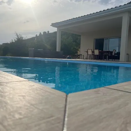 L'esquirol With View And Pool Holiday home *