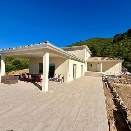 L'esquirol With View And Pool *